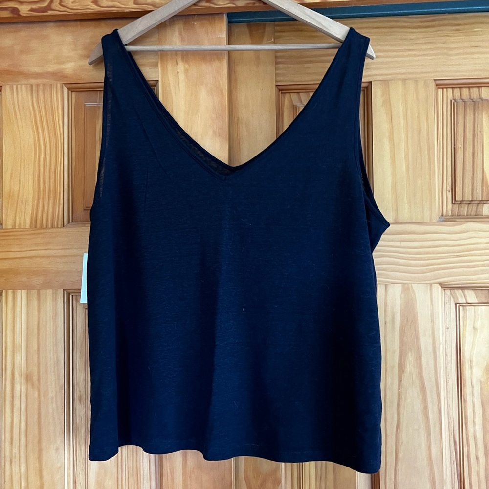 Loft black strappy cami M.